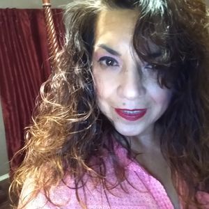 Meet your Posher, Ana